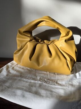 Bottega Veneta (NEW) Leather Shoulder Bag MustMustard Yellow Puffed Leather Tote